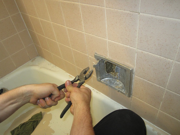 Removing the soap dish